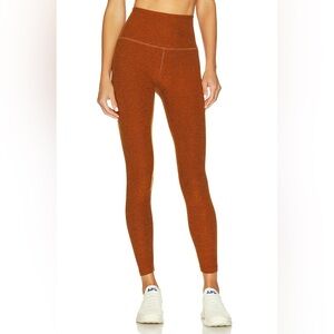 NWT Beyond Yoga Spacedye Caught in the Midi Leggings in Clove Brown Heather, S